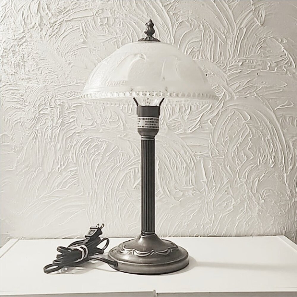 Tiffany style Lamp, Excellent condition